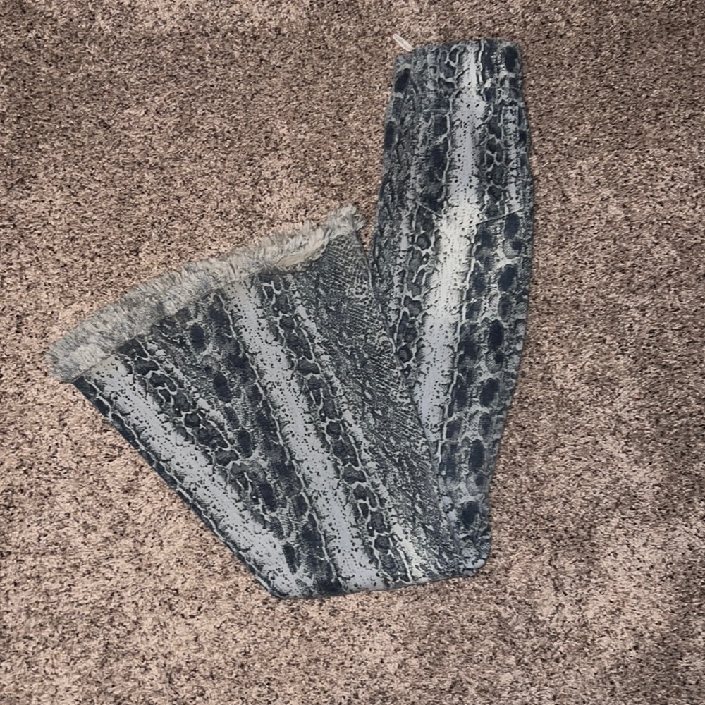 Small snakeskin bell bottoms with elastic band and fringed bottom